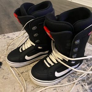 Used men’s vans snowboard boots